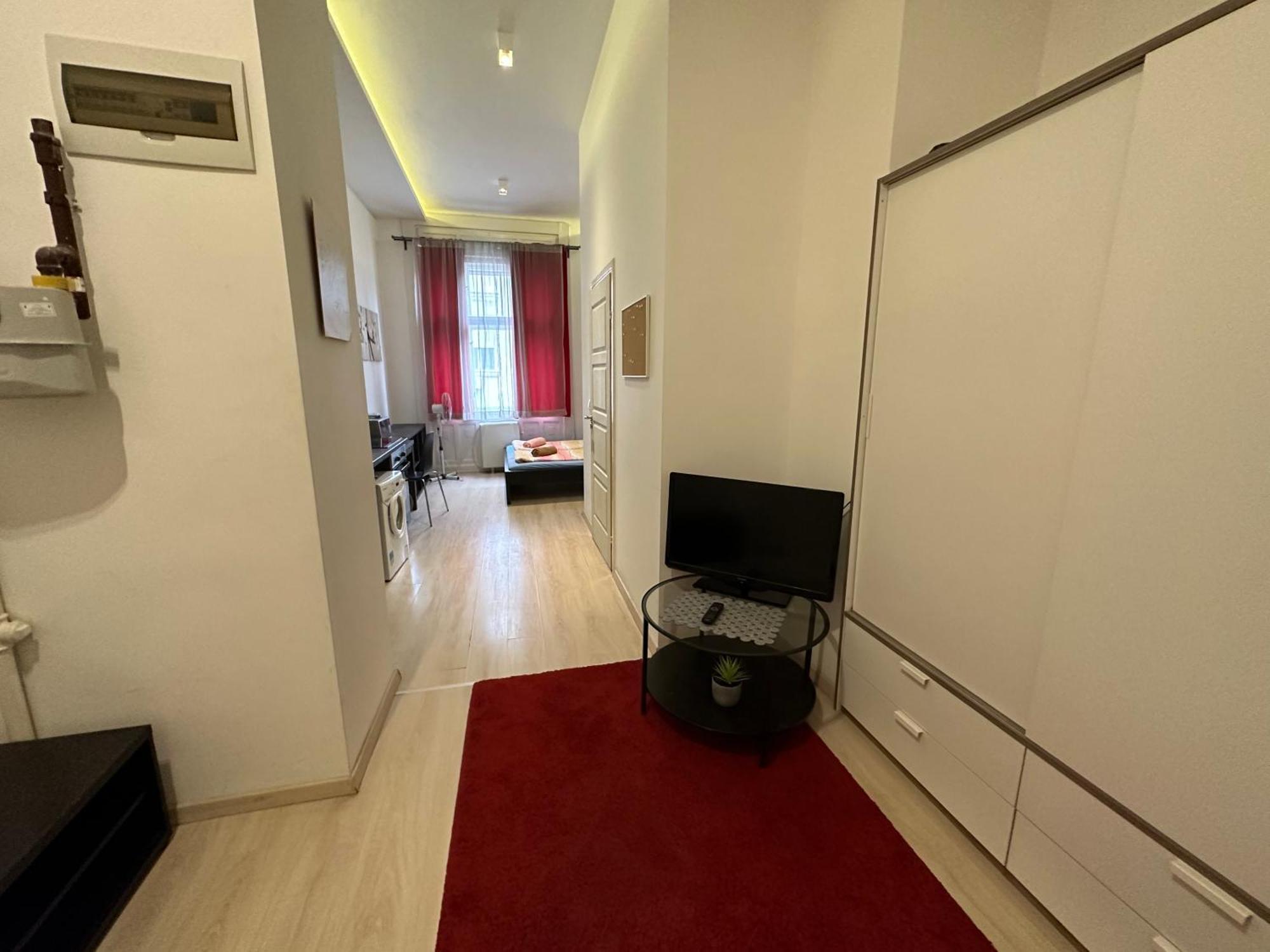 Mickey'S Flat Close To Budapest Whale Apartment Ngoại thất bức ảnh