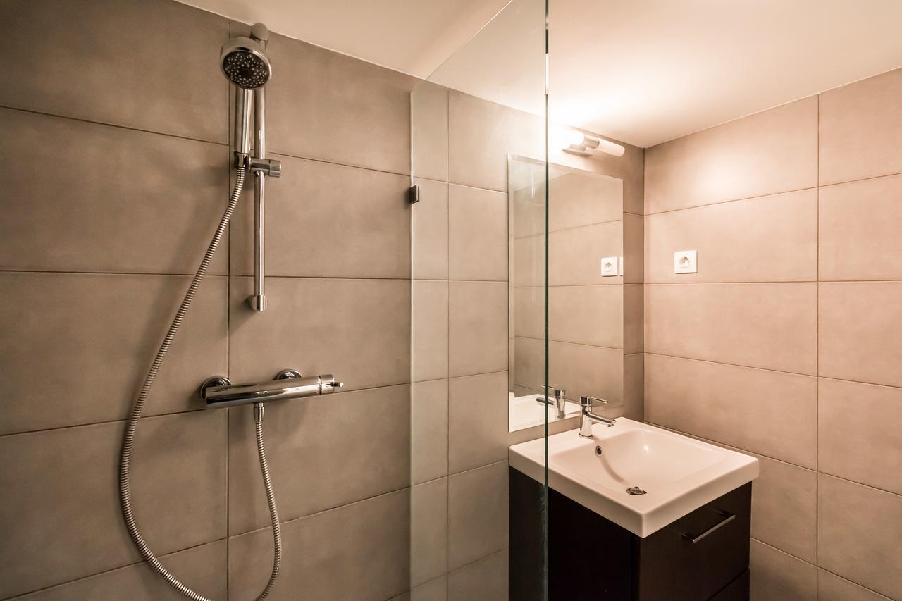 Mickey'S Flat Close To Budapest Whale Apartment Ngoại thất bức ảnh