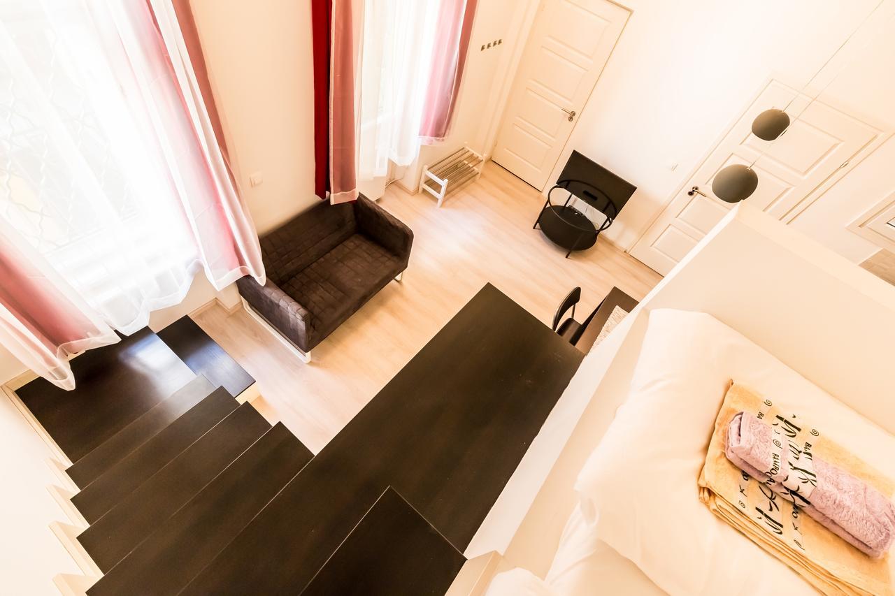 Mickey'S Flat Close To Budapest Whale Apartment Ngoại thất bức ảnh